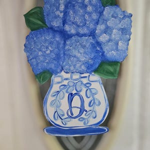 Chinoiserie Hydrangea Door Hanger, Hydrangea Ginger Jar Door Hanger, Spring Door Hanger, Summer Door Hanger, Blue and White Hydrangeas
