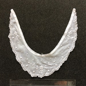 Antique French embroidered collar