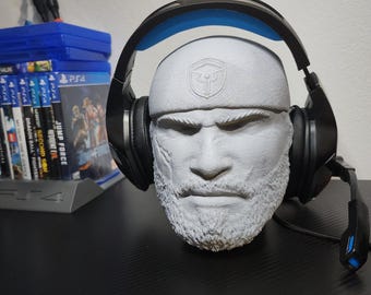 Gears of War Marcus Fenix headphone stand gaming room decor display
