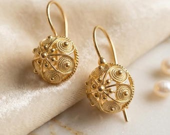 Äkta kroatiska filigran silverörhängen, traditionell hantverksmässig dalmatisk knapp, eleganta vintage-hängande örhängen i 18k guld