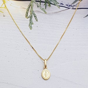 Miraculous Medal, Virgin Mary Necklace, 18 k gold plated medal, Miraculous Medal Necklace, Mother Mary Necklace, dainty pendant