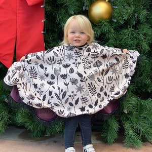Baby Poncho, Car Seat Poncho, Toddler Poncho, Baby Blanket, Gender Neutral Baby Clothes, Baby Shower, Baby Shower Gift, Wearable Blanket