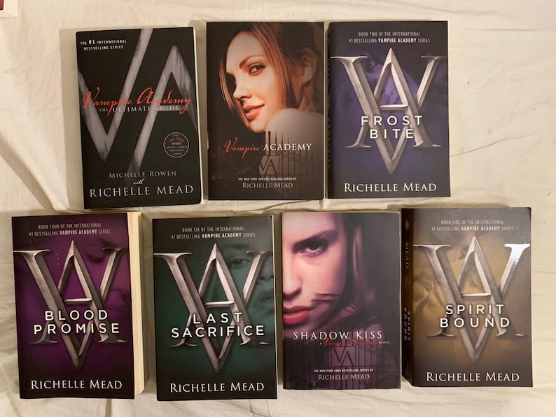Bundle 7 Vampire Academy Complete Series Books 16 the Ultimate Guide Richelle Mead Trade