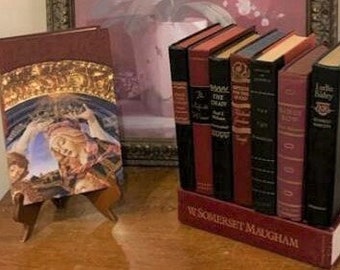Lote de 9 libros de decoración vintage de mediados de siglo, de ficción histórica en color burdeos y negro, de 1940 en adelante.