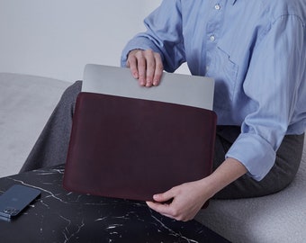 Berry Leather Sleeve: Remarkable 2 Case, Genuine Leather Folio/Cover Tablet - Available in 8 Colors!