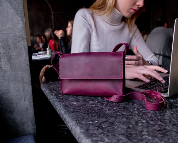 Small Expandable Purse, Burgundy Croc | Small Purse | SageBrown