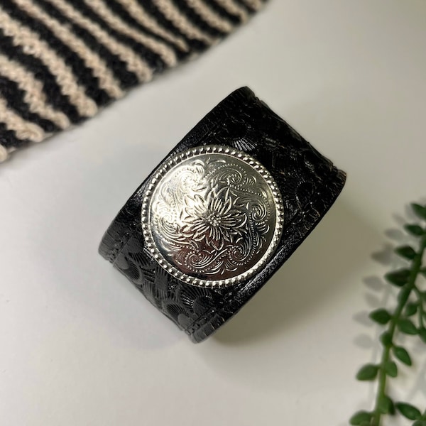 knox mountain knit co shawl cuffs