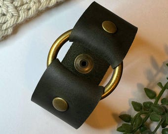 Leather Shawl Cuff, Cowl Cuff from Knox Mountain Knit Co. - Ring Cuff - dark green, antique brass hardware