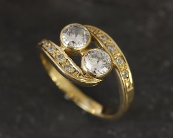 Anello di diamanti in oro, diamante creato, anello a 2 pietre, delicato anello d'oro, anello vintage, anello asimmetrico, anello scintillante, anello in argento massiccio, anello CZ