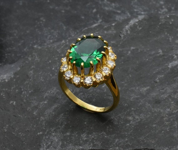 Princess Diana Blue Sapphire Engagement Ring | The Jewel Princess