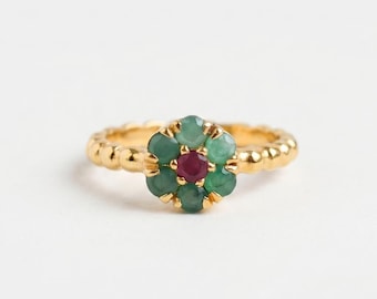Gold Flower Ring, Emerald Ring, Natural Emerald, Natural Ruby, May Birthstone, Gold Vintage Ring, Gold Vermeil Ring, Dainty Ring, Daisy Ring