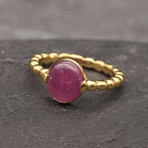 Rubin Ring in Gold, Natürlicher Rubin, Oval Ring, Vergoldete Ring, Vintage Ring, Juli Geburtsstein, Jubiläumsgeschenk, 3 Karat Ring, Vermeil Ring Bild 8