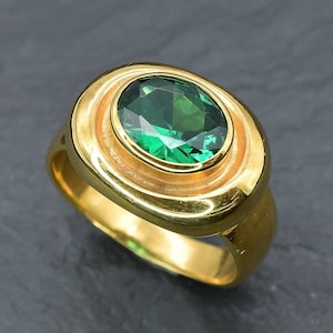 Chunky emerald ring best sale