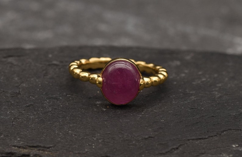 Rubin Ring in Gold, Natürlicher Rubin, Oval Ring, Vergoldete Ring, Vintage Ring, Juli Geburtsstein, Jubiläumsgeschenk, 3 Karat Ring, Vermeil Ring Bild 3