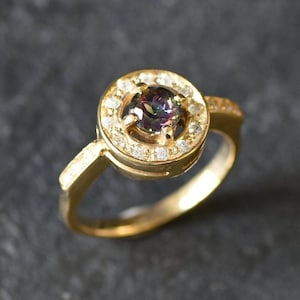 Gold Mystic Topaz Ring, Natural Mystic Topaz, December Birthstone, Gold Promise Ring, Purple Stone Ring, Mystic Topaz Ring, Vermeil Ring