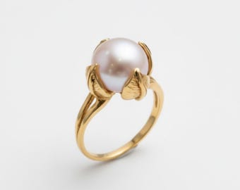 Gold Pearl Ring, Natural Pearl, June Birthstone, Gold Leaf Ring, White Pearl Ring, Pearl Ring, Flower Pearl Ring, Vintage Ring, Vermeil Ring