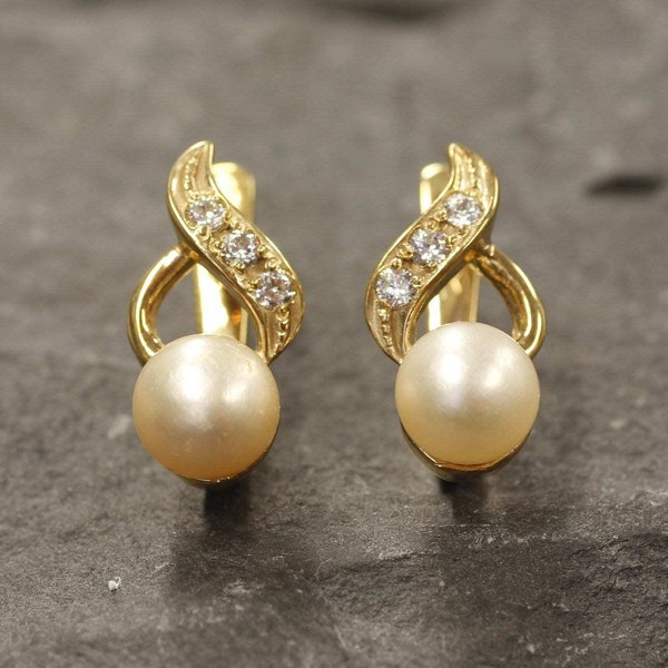 Gold Pearl Earrings, Natural Pearl, Antique Earrings, June Birthstone, Dainty Earrings, White Pearl, Vintage Earrings, Gold Vermeil Earrings