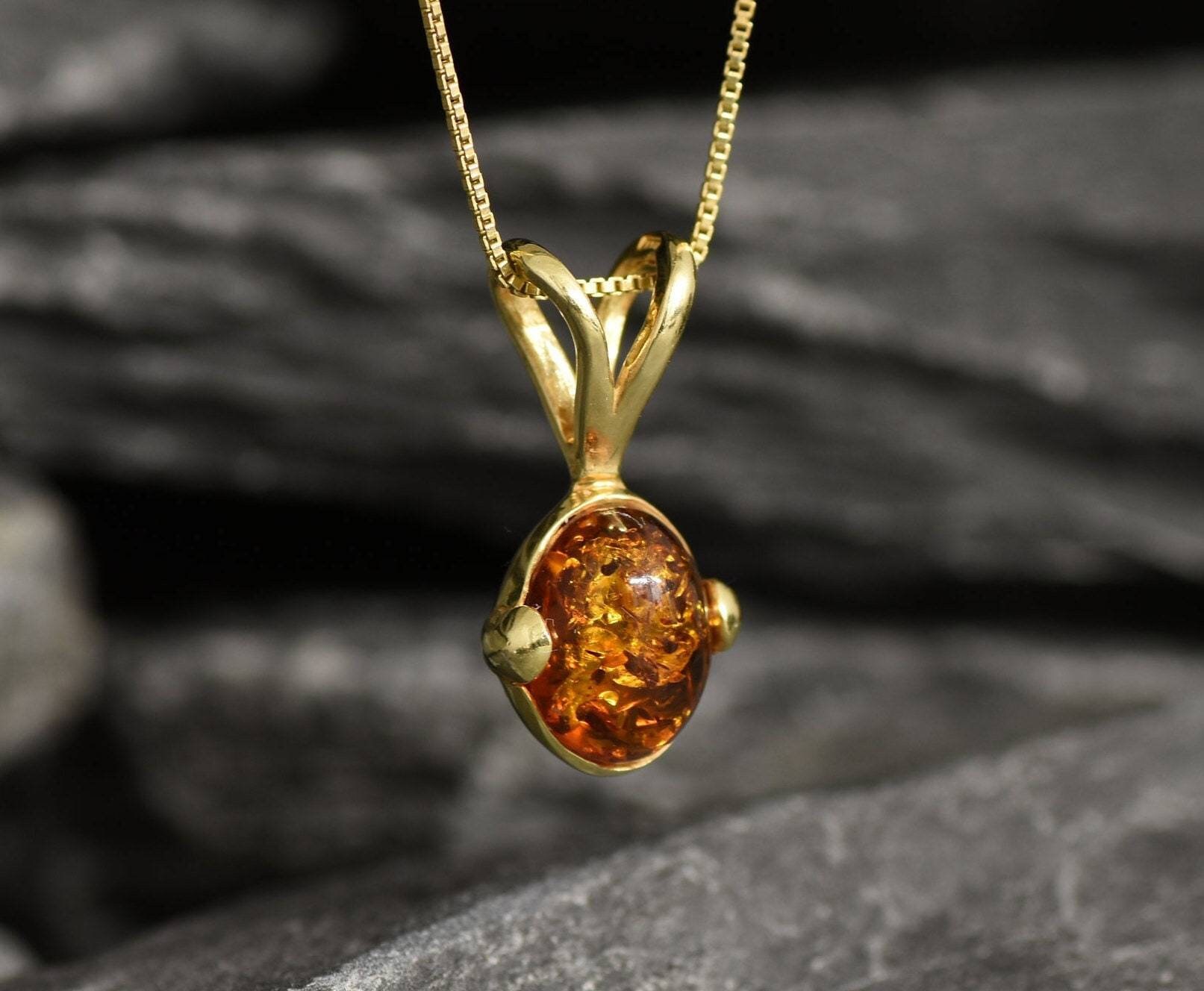 Gold Amber Pendant, Natural Amber, Amber Pendant, Yellow Oval Pendant, Genuine Amber Pendant, Dainty Pendant, Gold Vermeil Pendant, Amber