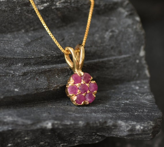 Gold Ruby Pendant, Natural Ruby, Red Flower Pendant, Daisy Pendant, Dainty  Pendant, July Birthstone, Gold Plated Pendant, Gold Vermeil - Etsy