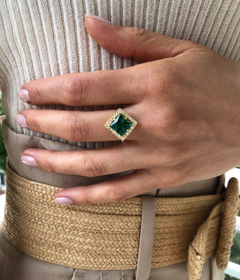 Gold Vintage Ring Emerald Ring Created Emerald Emerald Engagement Ring Gold Ring Gold Engagement Ring Vintage Ring Gold Emerald Ring