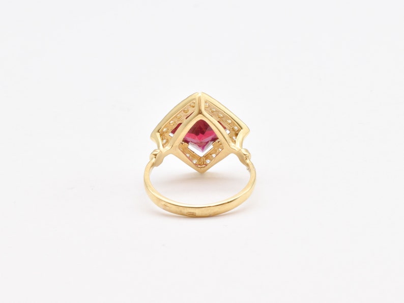 Anello con rubino quadrato, rubino artificiale, anello con rubino in oro, anello vintage rosso, anello quadrato rosso, anello con taglio principessa, anello in oro vermeil, oro di Adina immagine 9