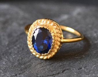 Anello zaffiro d'oro, zaffiro creato, anello solitario d'oro, anello vintage d'oro, anello di fidanzamento, anello di promessa, anello zaffiro, anello vermeil