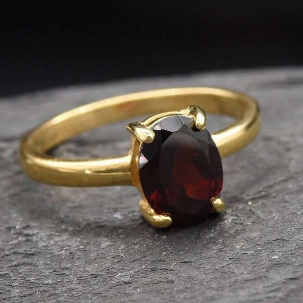 Gold Garnet Ring, Natural Garnet, Red Solitaire Ring, Gold Plated Ring, January Birthstone, Promise Ring, 2 Carat Stone Ring, Gold Vermeil