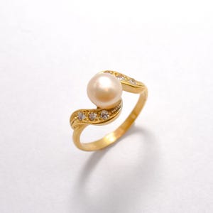 Gold Pearl Ring, Natural Pearl, Vintage Ring, June Birthstone, Engagement Ring, Antique Ring, Gold Plated Ring, Proposal Ring, Vermeil Ring