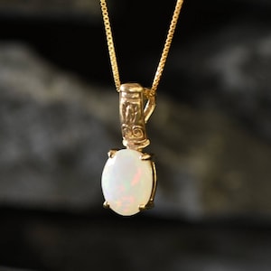 Colgante de ópalo dorado, collar de ópalo ovalado, ópalo etíope, colgante de ópalo blanco, piedra natal de octubre, colgante vintage de oro, collar de ópalo, vermeil