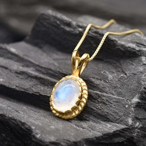 Gold Moonstone Pendant, Victorian Pendant, Natural Moonstone, Rainbow Moonstone, June Birthstone, Vintage Pendant, Gold Plated Pendant, 925