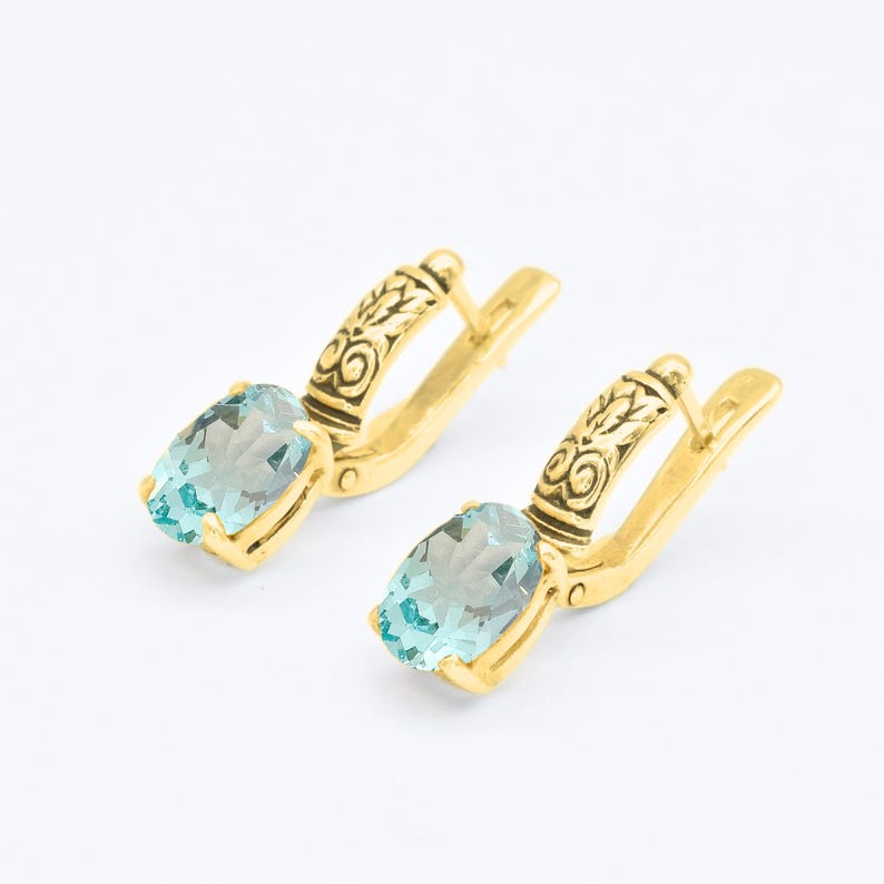 Gold Aqua Ohrringe, Stammes Ohrringe, Aquamarin Ohrringe, erstellt Aquamarin, Hellblau Ohrringe, 18K Vermeil Ohrringe, Blaustein Ohrringe Bild 3