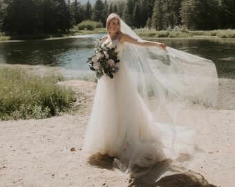 Long simple veil, bridal veil, wedding veil, classic veil, ivory veil, tulle veil on comb, cathedral veil, shear veil, wedding ivory veil