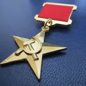 ソビエト連邦勲章 ソ連社会主義労働英雄金星勲章レプリカ - Etsy 日本