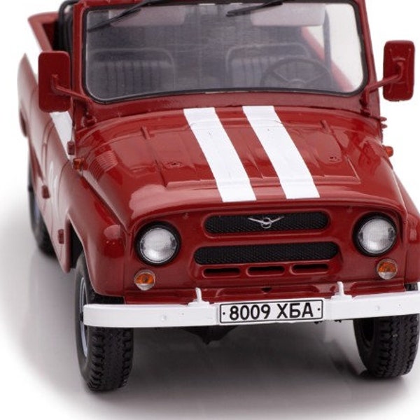 Retro UAZ 469B Fire Department 1972 Scale Alloy Model Jeep Diecast Model Car Collection Souvenir Gift Russian Car UAZ 469