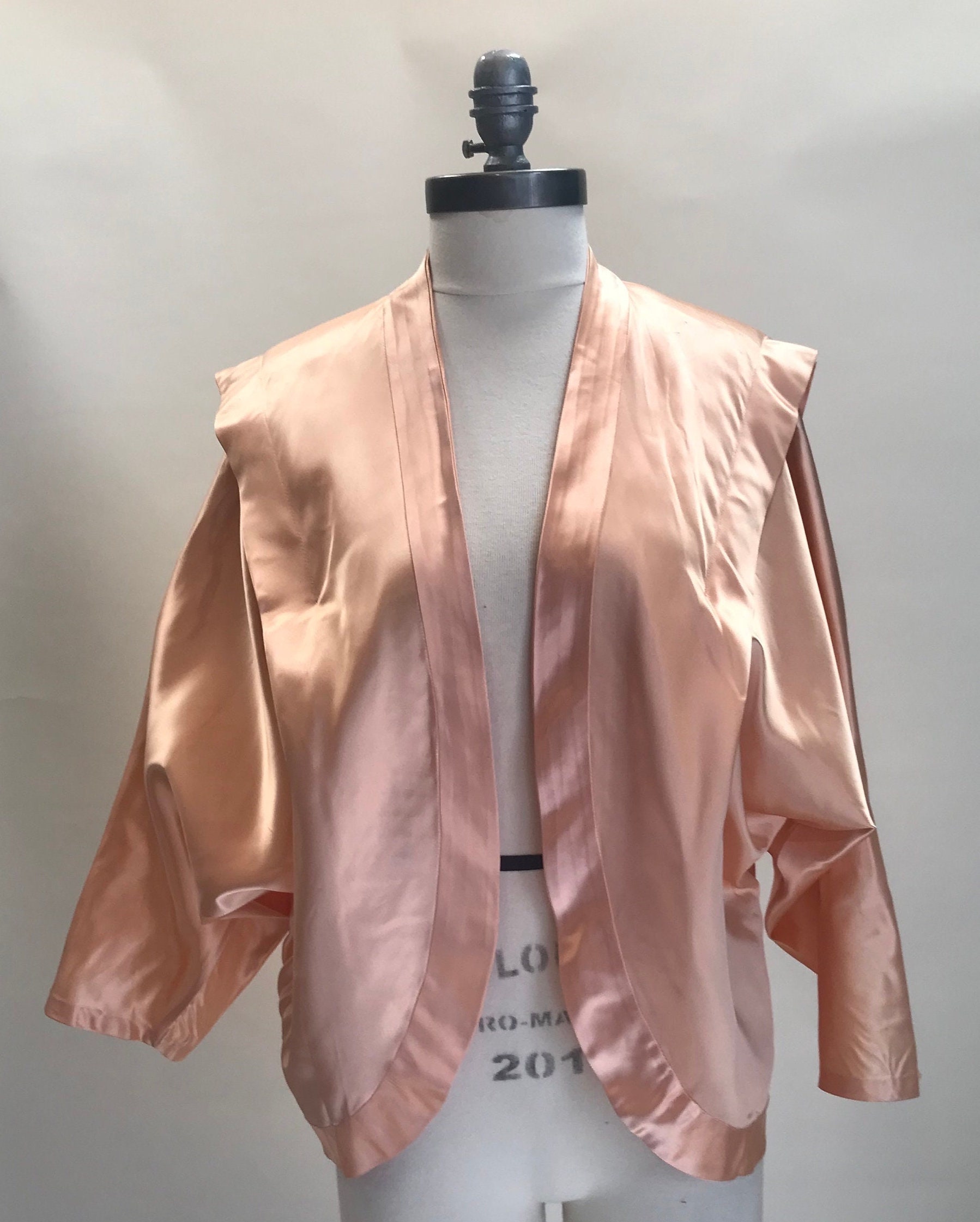 Vintage 80er Jahre Satin Pfirsich Bolero Style Jacke