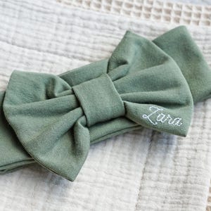 Newborn bow Personalized baby bow Baby girl bows and headband Baby bow with name Embroidered Baby bow with band Baby girl gift personalized