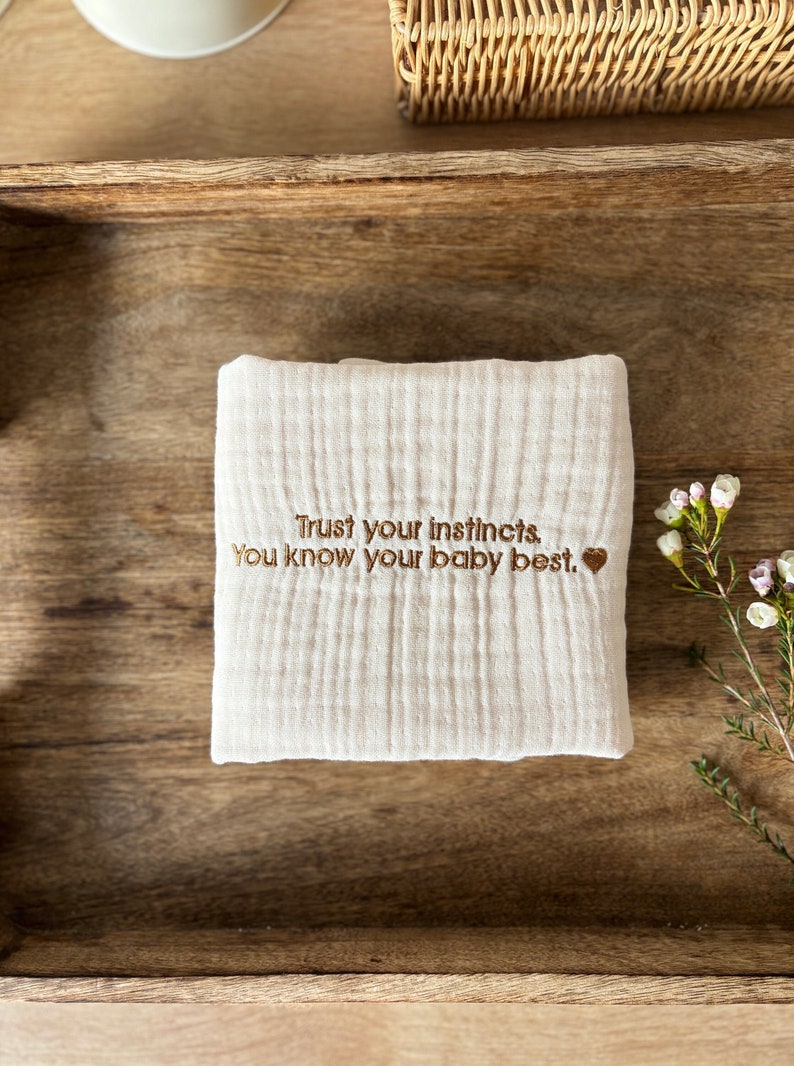 Postpartum affirmation washcloth for New mom gift Postpartum care package Expecting mum Self care gift new Mom to be gift Pregnancy gift box