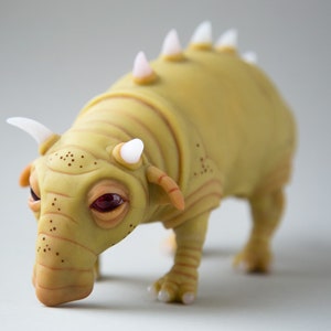 Fantastic planet alien lifeform figurine, imaginary warthog boar animal ooak creepy doll polymer clay statue, weird stuff pappa pig