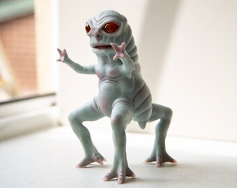 Enfield Horror, cryptid creature from Illinois state, weird horror sculpture of Illinois cryptid creature, Enfield weird stuff cryptid gift