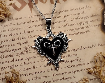 Romantic Gothic Heart Necklace // Gothic Necklace, Gothic Jewelry, Dracula, Nosferatu, Vampire Necklace, Goth, Witch, Occult, Occultism