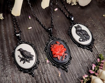 Romantische Gothic Cameo Ketten // Kamee Halskette, Gothic Halskette, Gothic Schmuck, Hexenkette, Hexe, Wicca, Vampir, Rabe, Katze, Rose