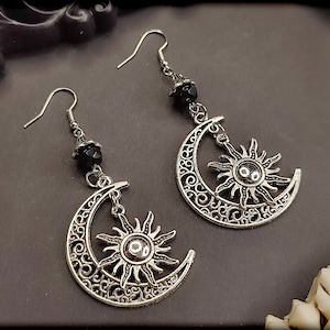 Magische Wicca Halbmond Sonnen Ohrringe // Gothicohrringe, Gothicschmuck, Hexenohrringe, Hexenschmuck, Hexe, Mond, Astrologie, Okkultismus