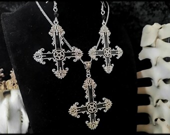 Kruzifix Schmuckset // Kreuz Halskette, Kreuz Ohrringe, Okkulte Ohrringe, Okkulte Halskette, Gothic Halskette, Gothic Ohrringe, Religiös