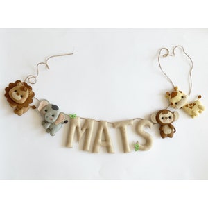 Name garland - name chain - Customised name banner - Baby shower name garland - baby name - guirlande nom - garland name - pennant chain