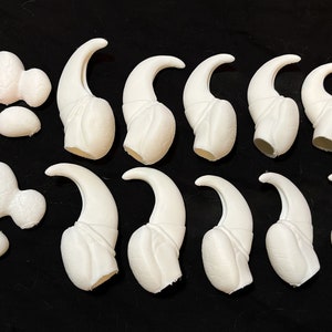 3D Printed Cat Claws (set of 10 + pads) (files by _n0yra_ and Doll_Maker_Official)! MADE TO ORDER