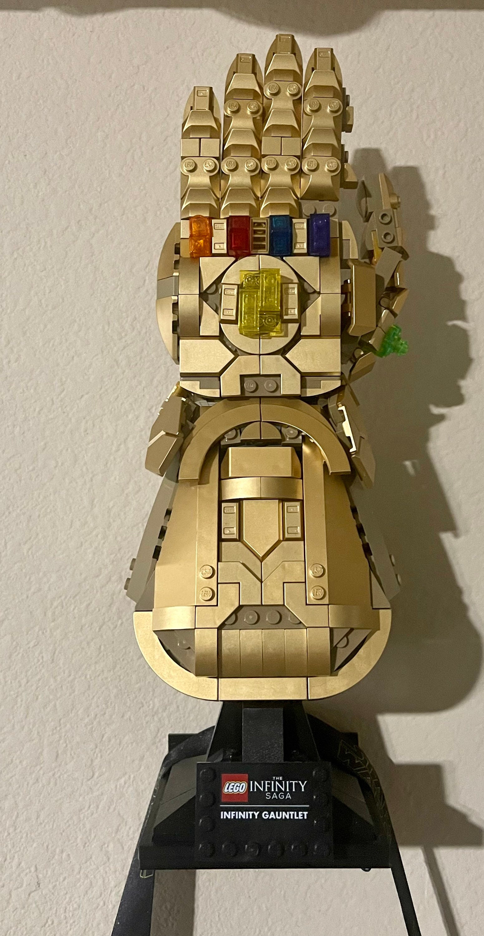 Lego Marvel Avengers Iron Man Nano Infinity Gauntlet Display Wall