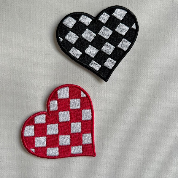 Checkered heart embroidered patches, iron / sew on patches, embroidered patches, checkered print, patches, checkered heart, embroidery heart