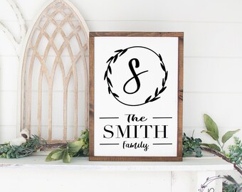 Last Name Sign SVG File,  Wreath SVG,  Monogram SVG, Family svg, Farmhouse svg