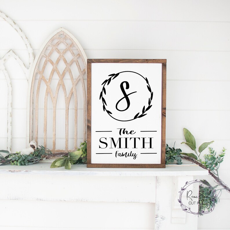 Download Last Name Sign SVG File Wreath SVG Monogram SVG Family | Etsy