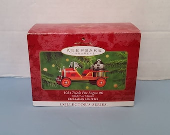 Hallmark Keepsake Ornament 1924 Toledo Fire Engine #6